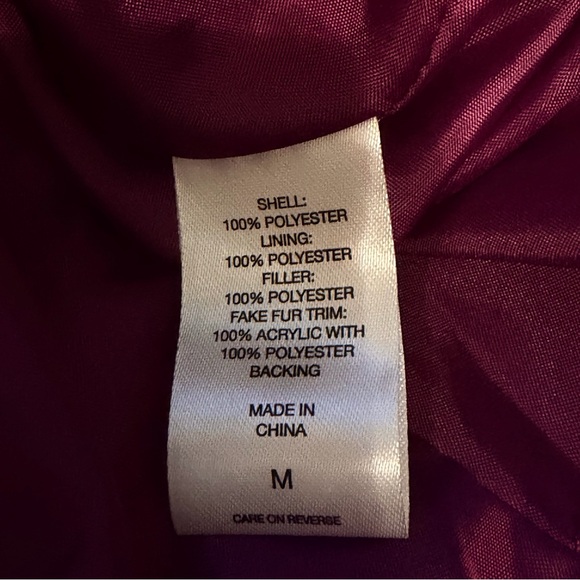 New York and Company Women’s Magenta Puffer Vest | Size Medium | Preowned | V1 - Picture 8 of 8